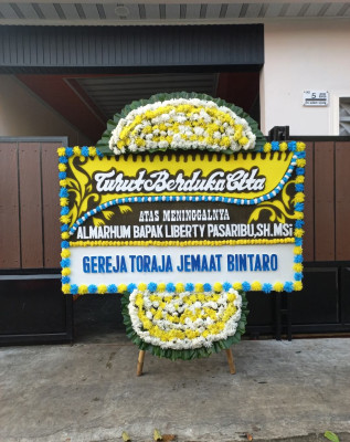 Papan Bunga Duka di Haringen