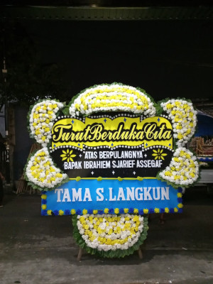Papan Bunga Duka di Haringen